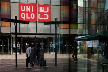 Uniqlo Luminace bilan hamkorlikda AQShda birinchi quyosh tomi loyihasini quradi